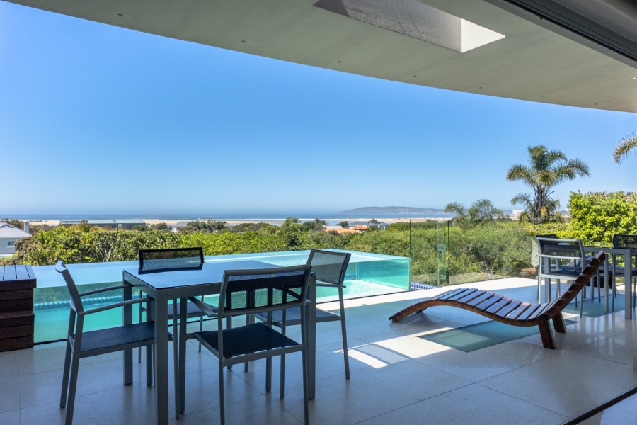 6 Bedroom Property for Sale in Keurbooms River Western Cape